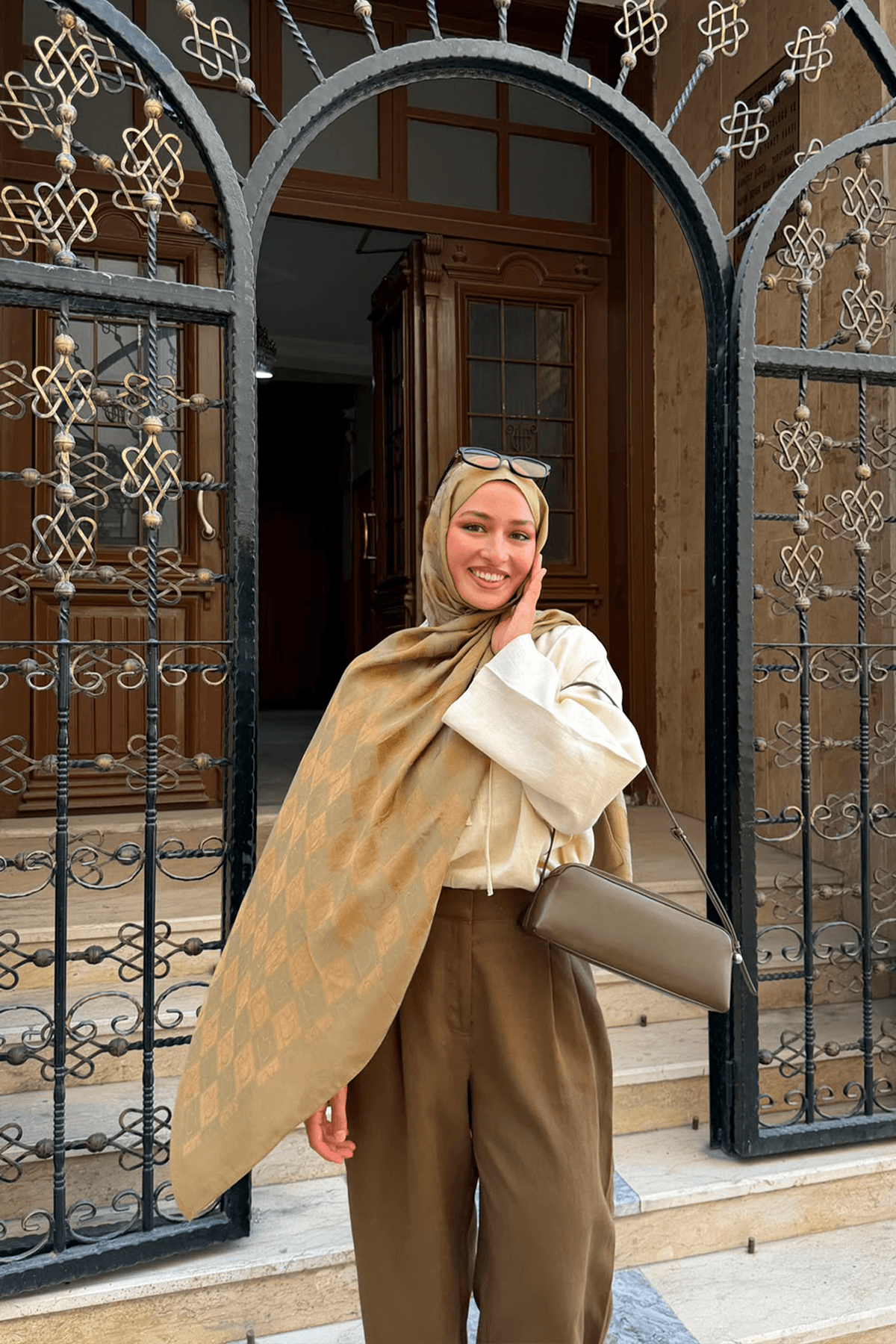 Naia Jakar Şal Monogram Desen - Haki