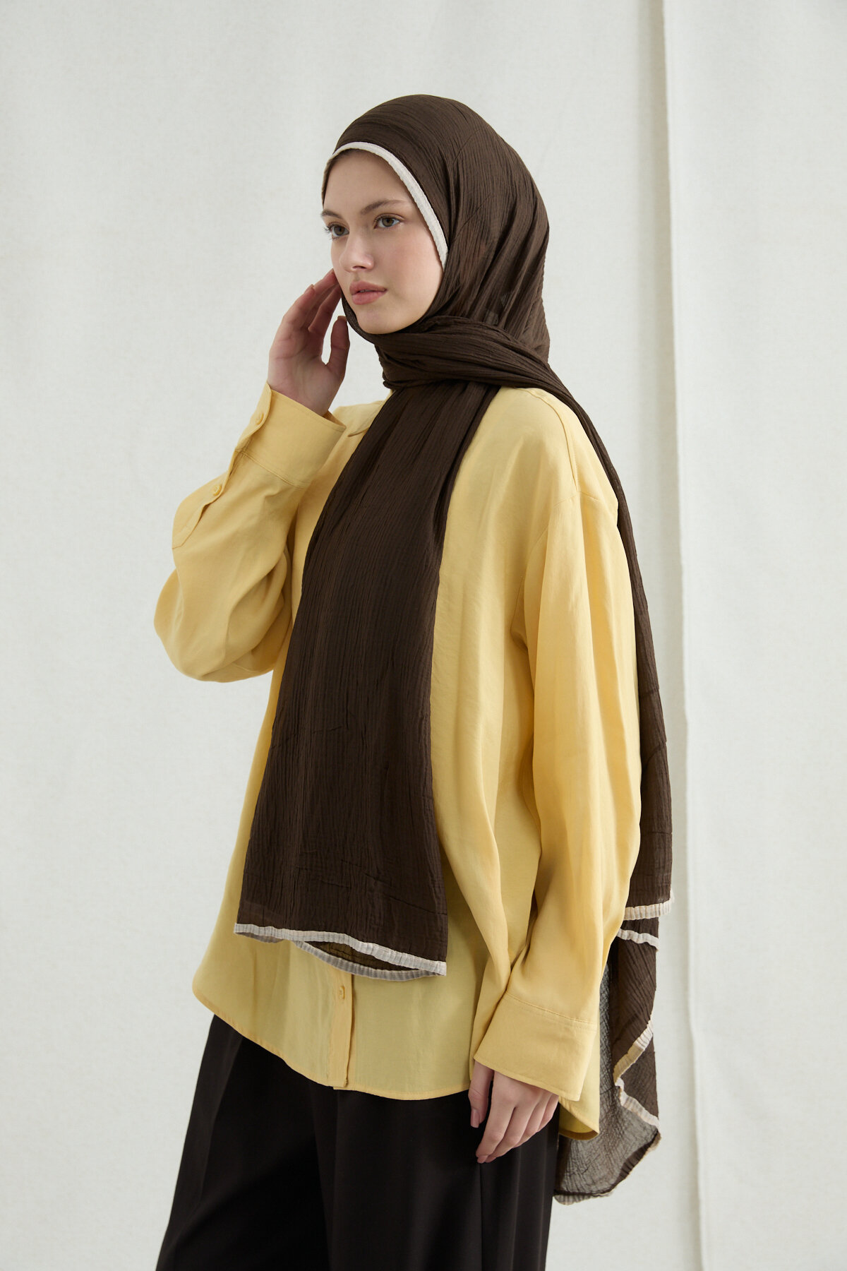 Biyeli Müslin Şal - Kahve - Camellia Scarfs (1)