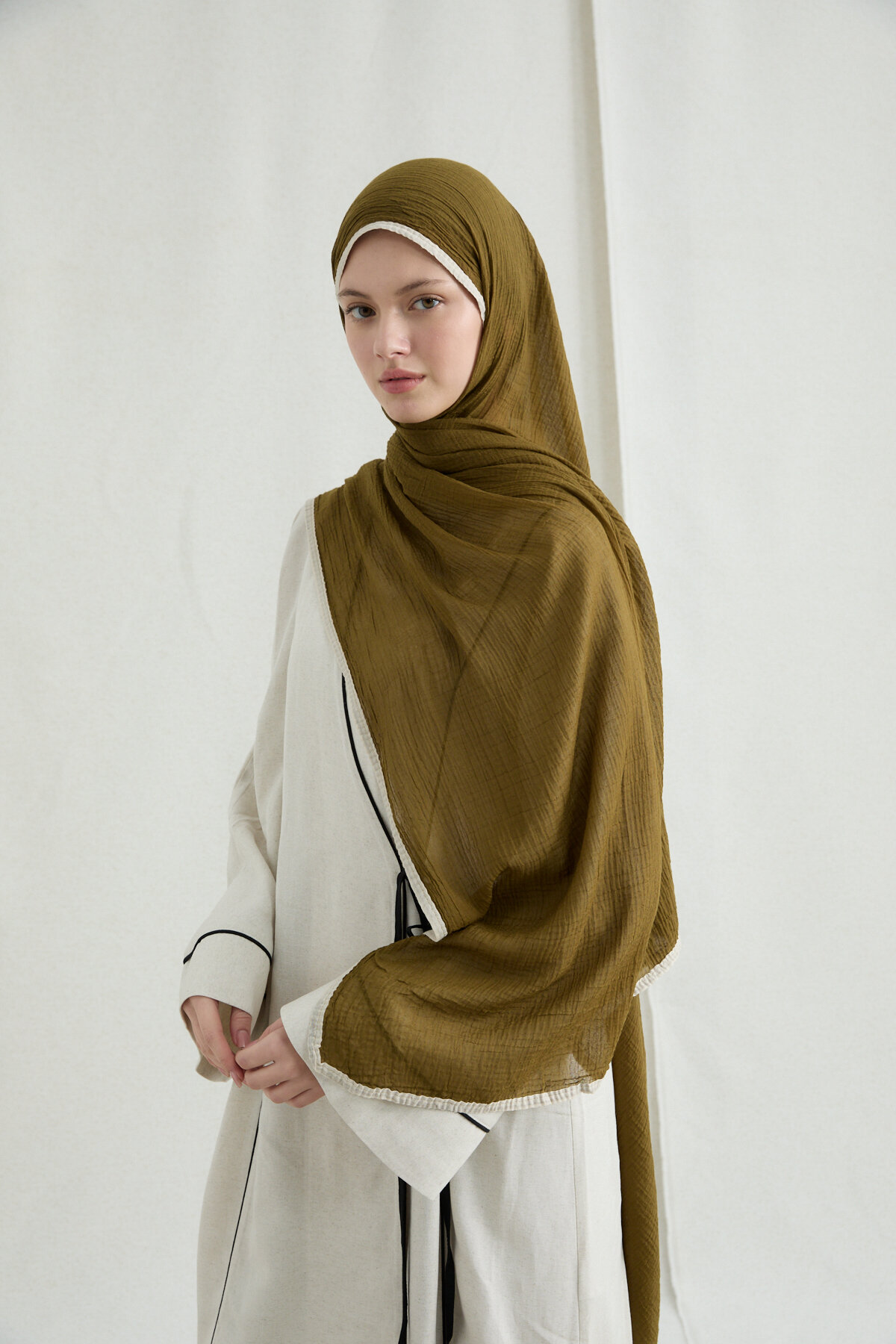 Biyeli Müslin Şal - Yağ Yeşili - Camellia Scarfs