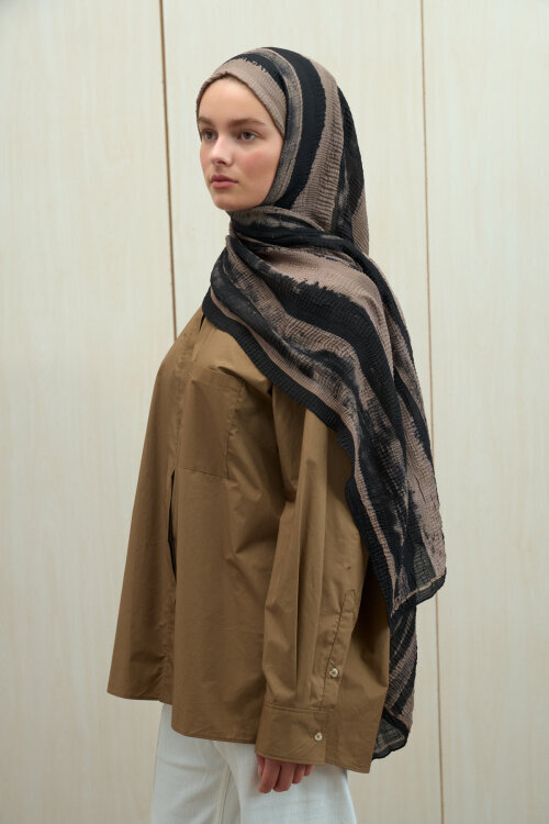 Elenora Müslin Şal - Siyah Bej - Camellia Scarfs (1)