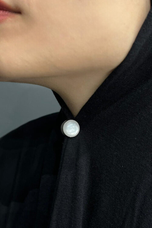 Eşarp Şal Mıknatısı - Beyaz - Camellia Scarfs