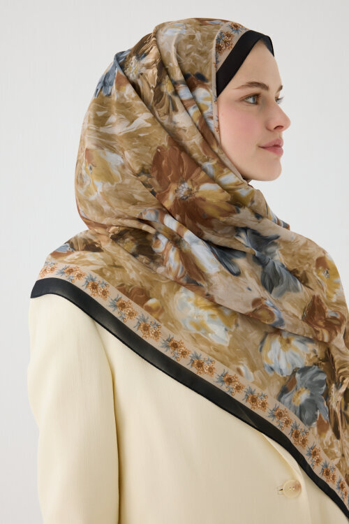 Floransa İpek Krep Şal - Siyah Bej - Camellia Scarfs (1)