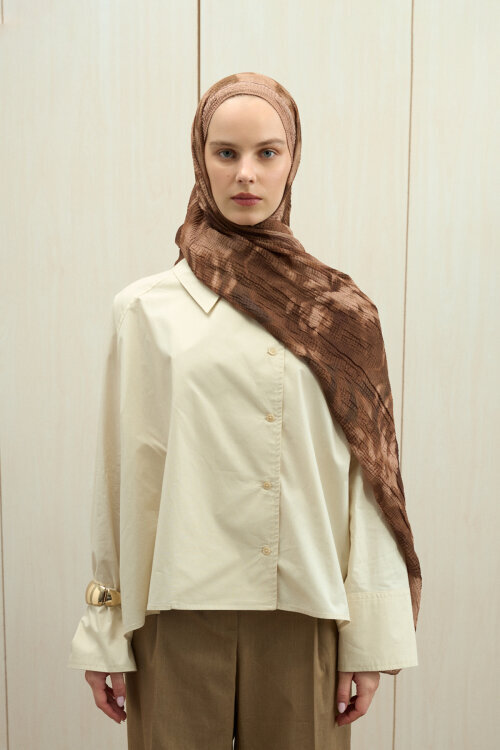 Frosted Bloom Müslin Şal - Karamel - Camellia Scarfs