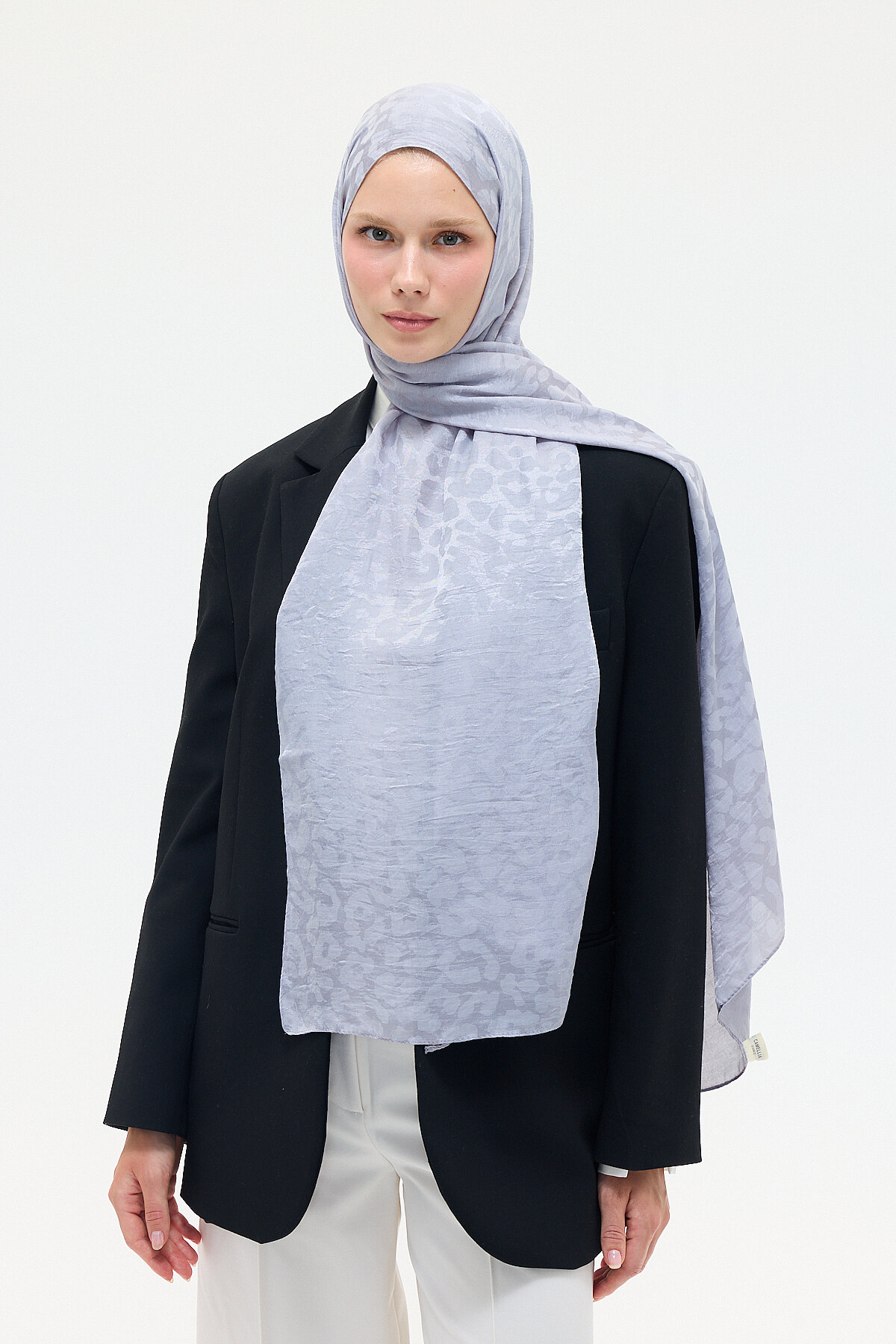 İtalyan Jakar Şal Leopar Desen - Gümüş - Camellia Scarfs