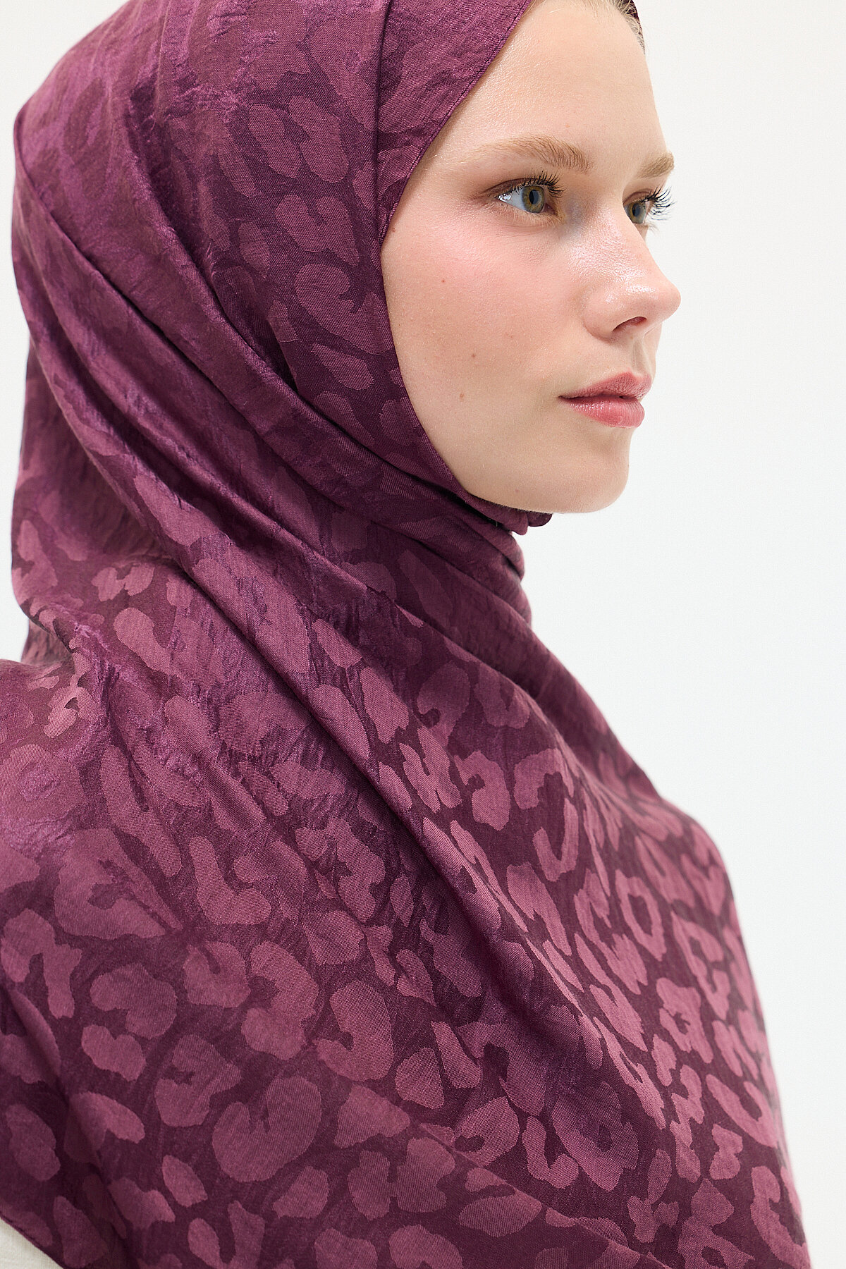 İtalyan Jakar Şal Leopar Desen - Mürdüm - Camellia Scarfs (1)