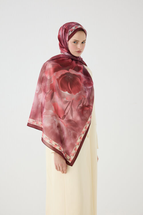 Larissa İpek Krep Şal - Bordo - Camellia Scarfs