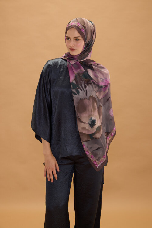 Larissa İpek Krep Şal - İncir - Camellia Scarfs