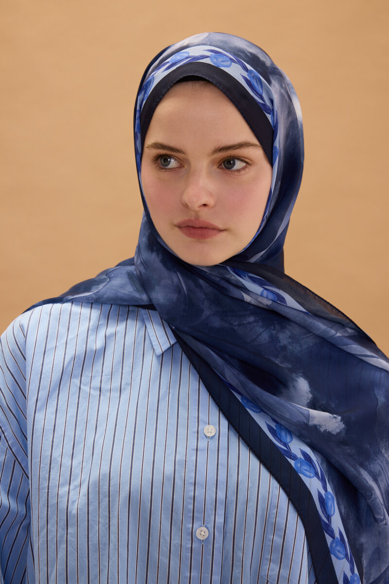 Larissa İpek Krep Şal - Lacivert - 3