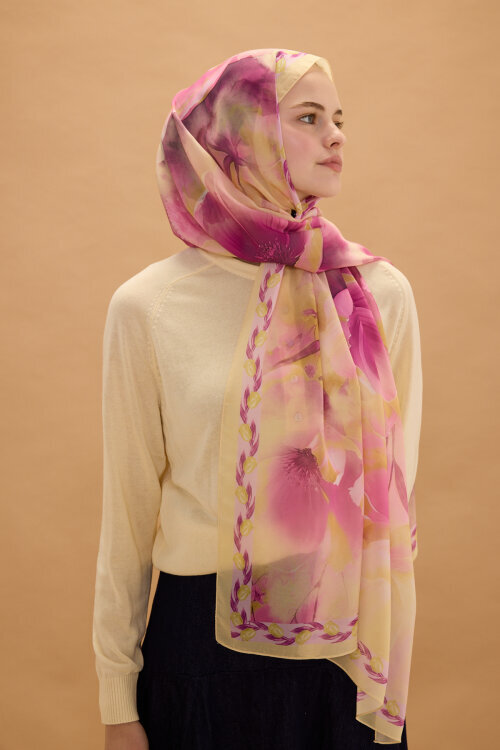 Larissa İpek Krep Şal - Şeftali - Camellia Scarfs (1)