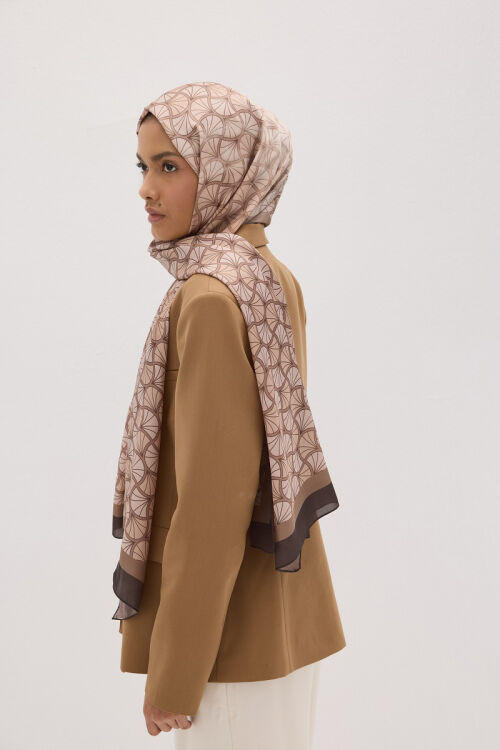 Lumier Vellum Desen - Vizon - Camellia Scarfs (1)