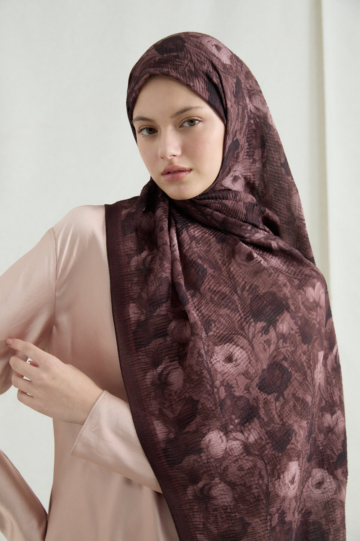 Merry Müslin Şal - Erik Çürüğü - Camellia Scarfs (1)