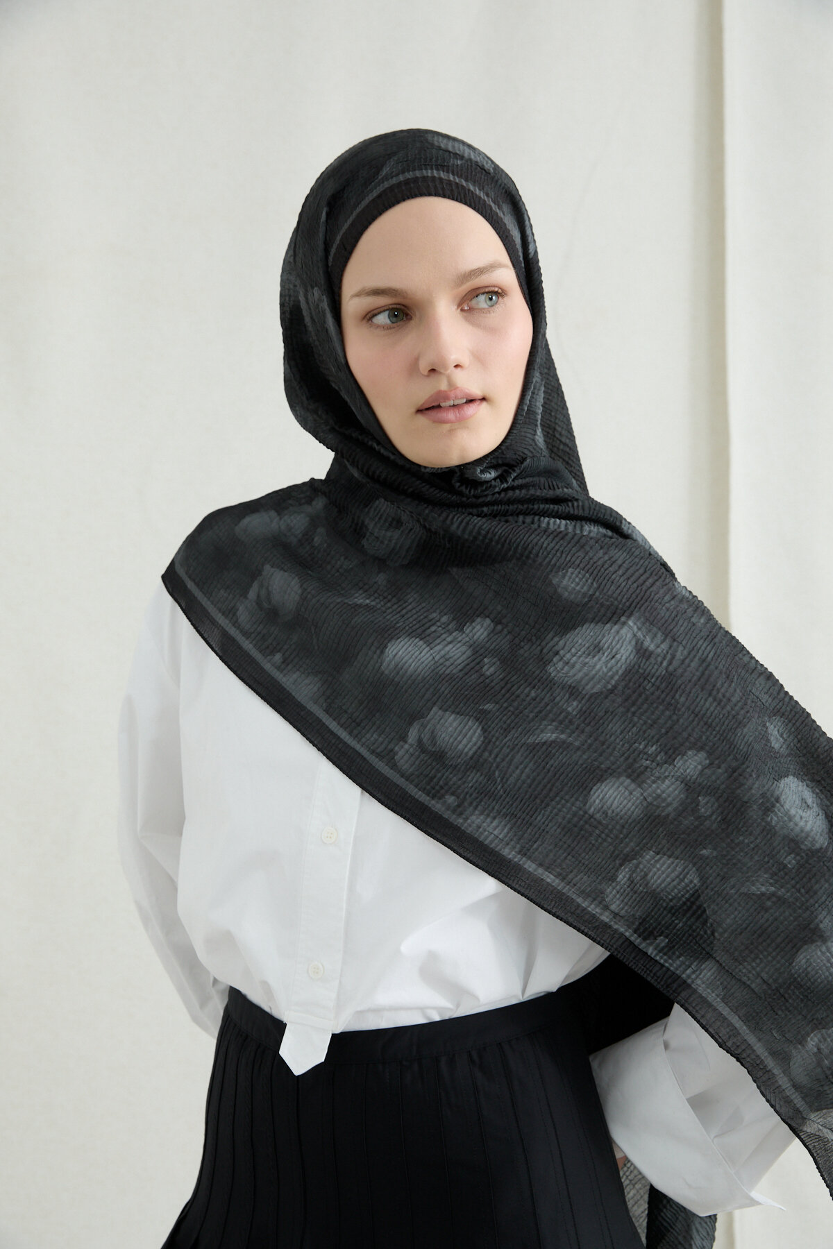 Merry Müslin Şal - Siyah - Camellia Scarfs (1)