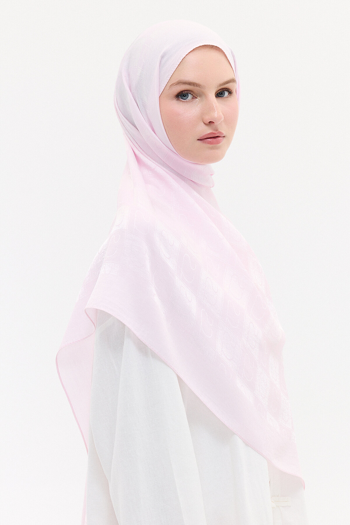 Naia Jakar Şal Monogram Desen - Pembe - Camellia Scarfs (1)
