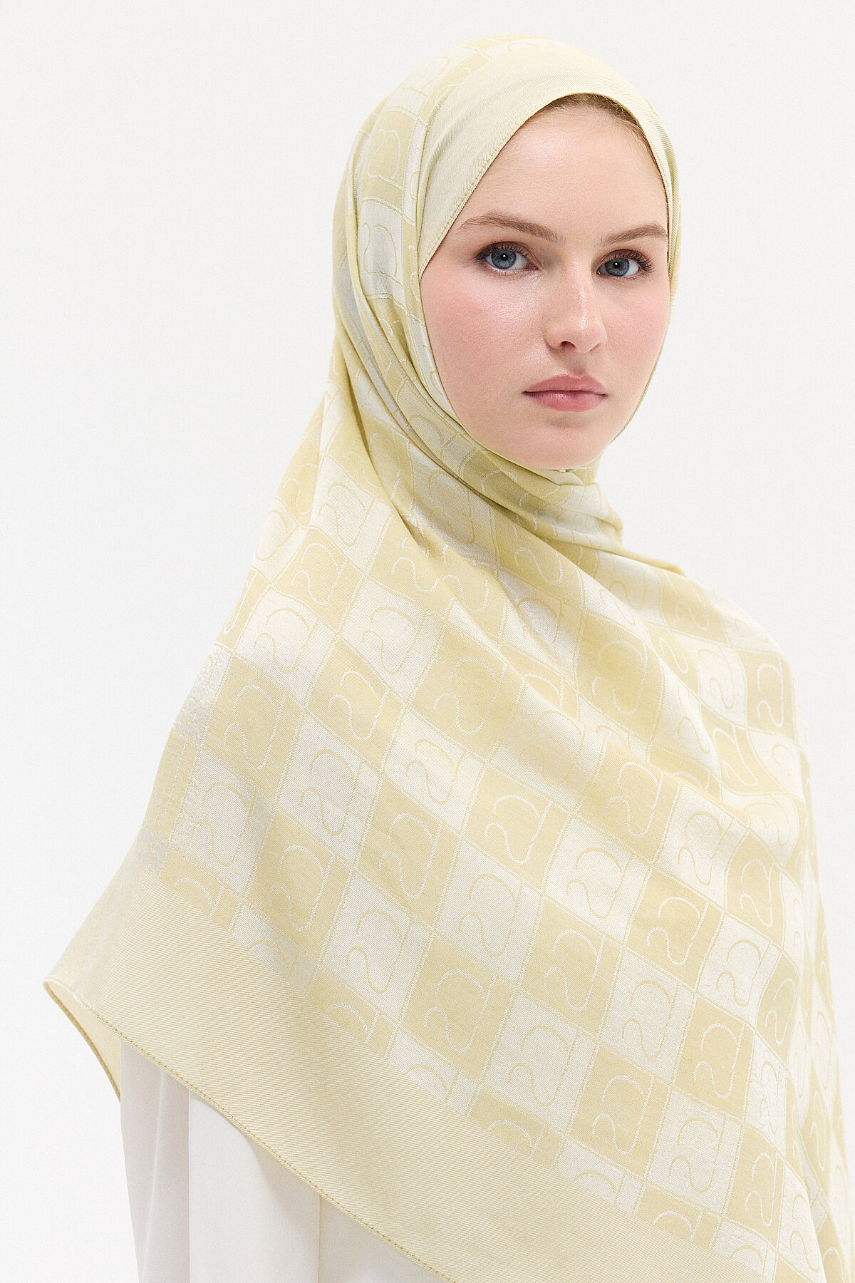 Naia Jakar Şal Monogram Desen - Tereyağ Sarısı - Camellia Scarfs (1)