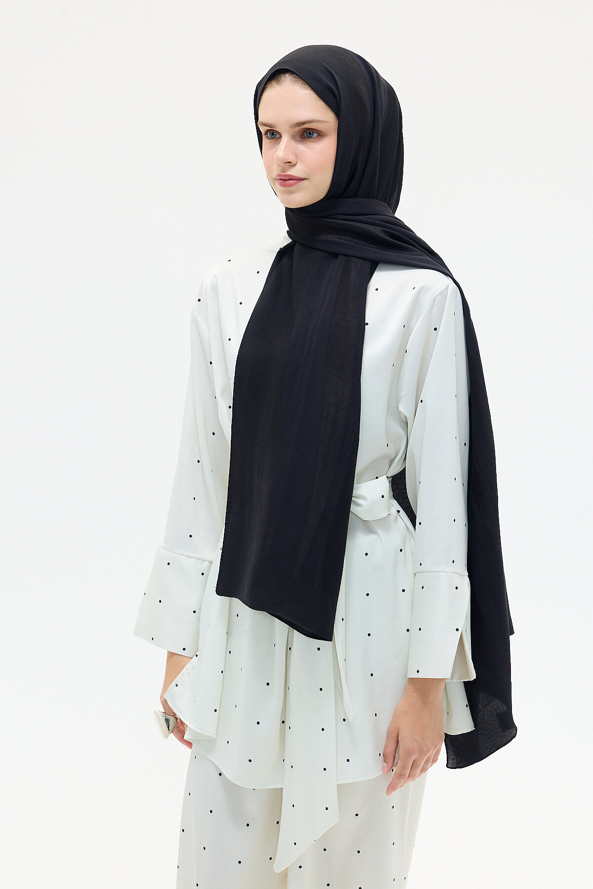 Naia Jakar Şal Şerit Desen - Siyah - Camellia Scarfs (1)