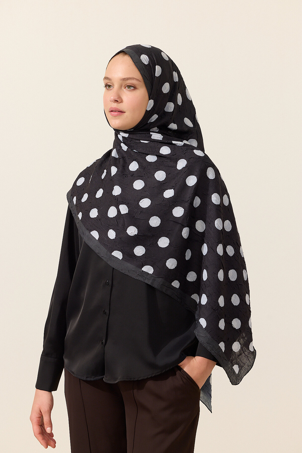 Puantiye Kraş Şal - Siyah - Camellia Scarfs